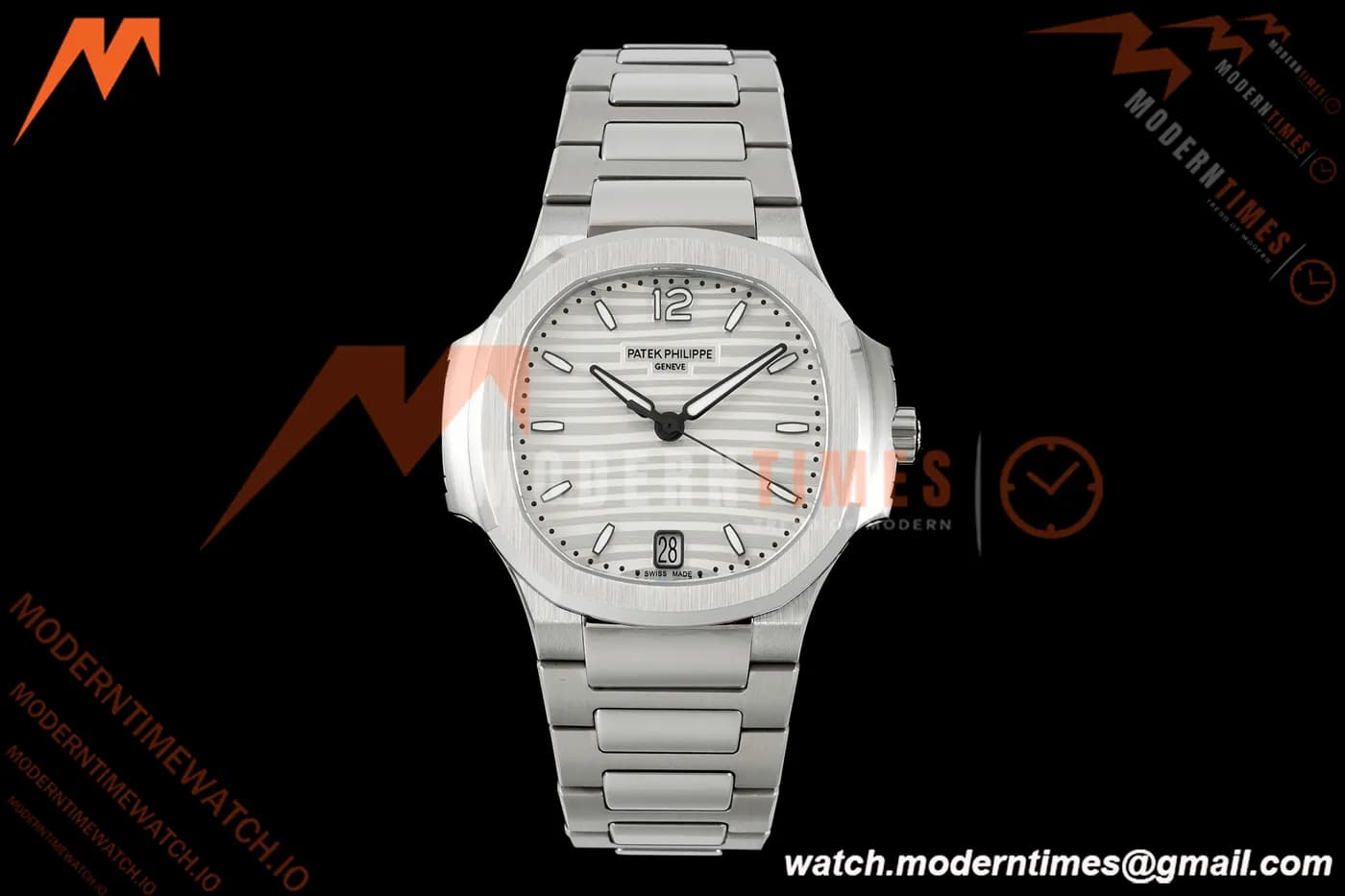 Patek Philippe - Nautilus Ladies 7118 35mm SS/SS Silver Dial 3KF DD324