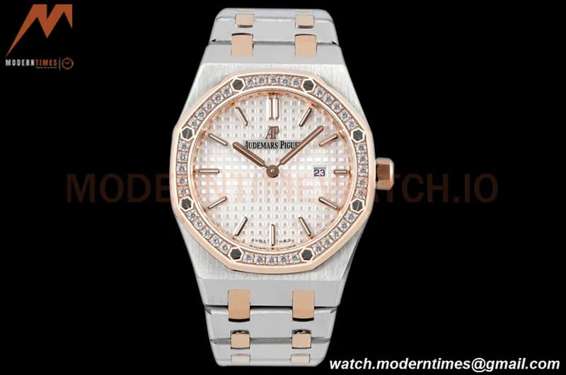 Audemars Piguet - Royal Oak Ladies 67651SR 33mm Dia RG/SS Wht/Stk ZF Swiss Qtz